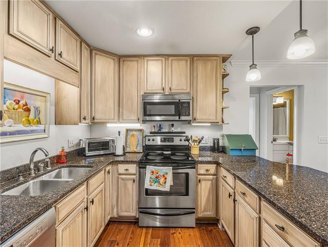 91 Screven Street, 310 D, Darien, GA 31305