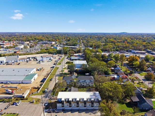 1020 W Kirkland Ave, Nashville, TN 37216