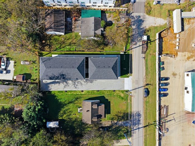 1020 W Kirkland Ave, Nashville, TN 37216