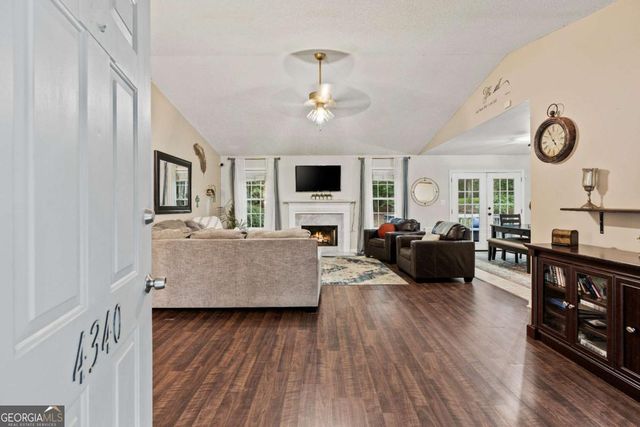 4340 Oak Creek Drive, Gainesville, GA 30506