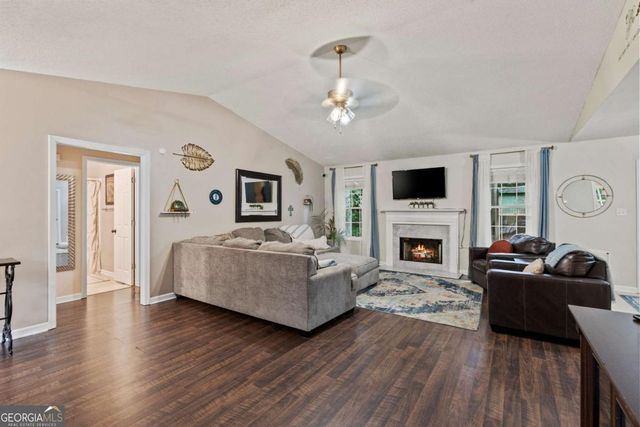 4340 Oak Creek Drive, Gainesville, GA 30506