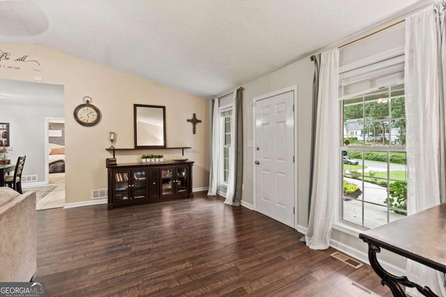 4340 Oak Creek Drive, Gainesville, GA 30506