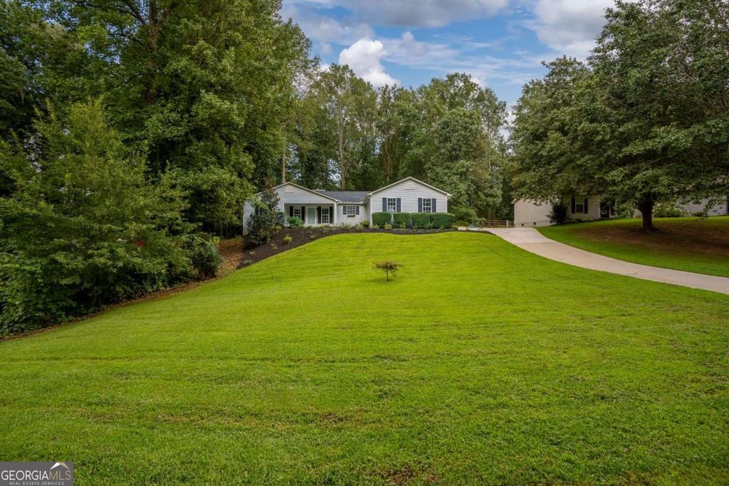 4340 Oak Creek Drive, Gainesville, GA 30506