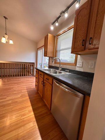 12379 Spencer Place, Crown Point, IN 46307