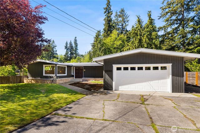 8021 181st Place SW, Edmonds, WA 98026