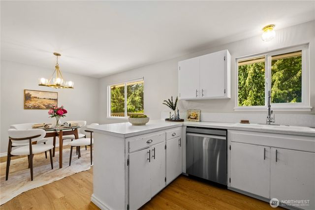 8021 181st Place SW, Edmonds, WA 98026