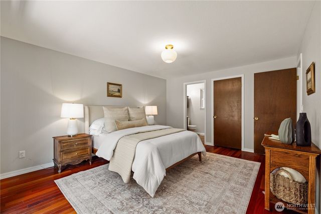 8021 181st Place SW, Edmonds, WA 98026