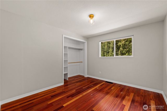 8021 181st Place SW, Edmonds, WA 98026