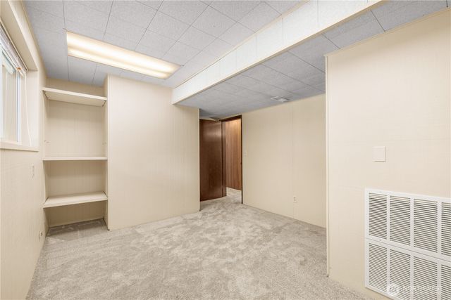 8021 181st Place SW, Edmonds, WA 98026