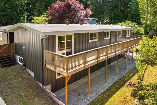 8021 181st Place SW, Edmonds, WA 98026