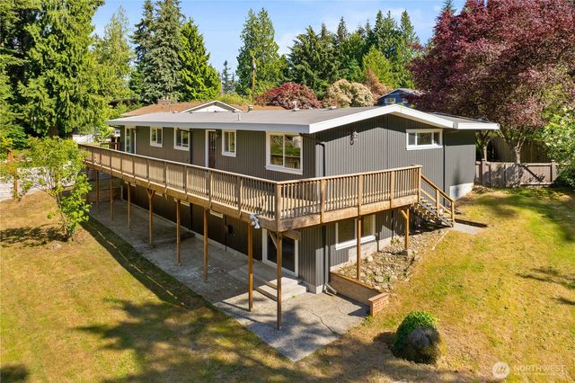8021 181st Place SW, Edmonds, WA 98026