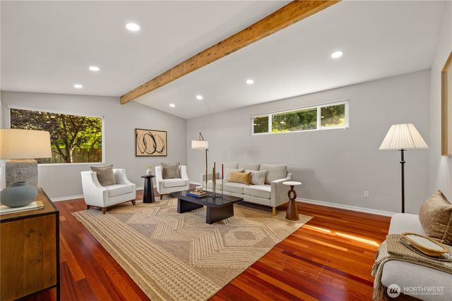 8021 181st Place SW, Edmonds, WA 98026
