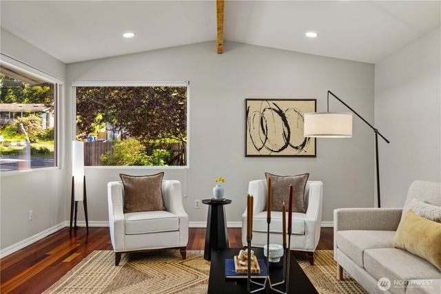 8021 181st Place SW, Edmonds, WA 98026