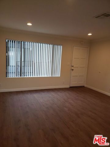 555 W Dryden Street 2, Glendale, CA 91202
