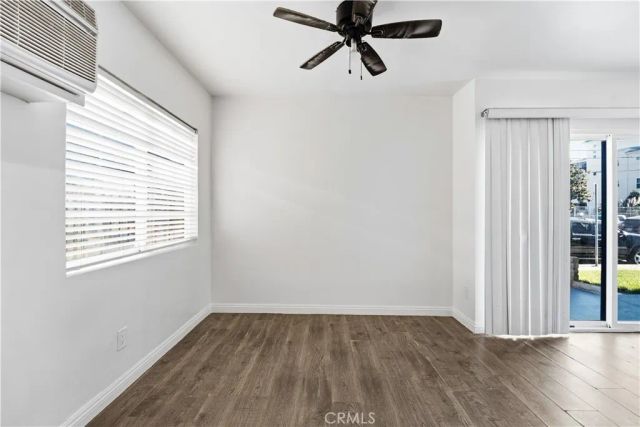 10715 Moorpark Street 1, Los Angeles, CA 91602