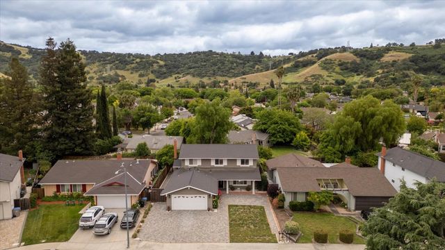 6150 Heathercreek Way, San Jose, CA 95123