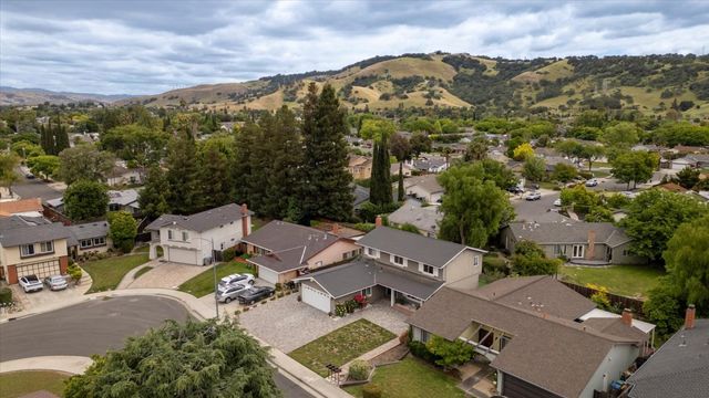 6150 Heathercreek Way, San Jose, CA 95123