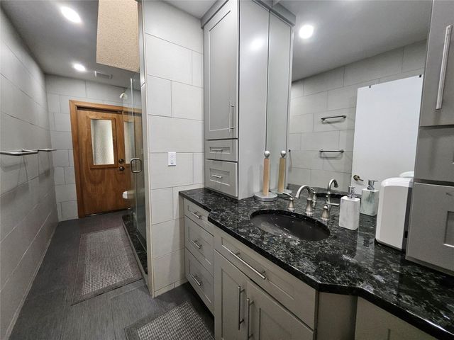 197 NW 113th Way, Coral Springs, FL 33071