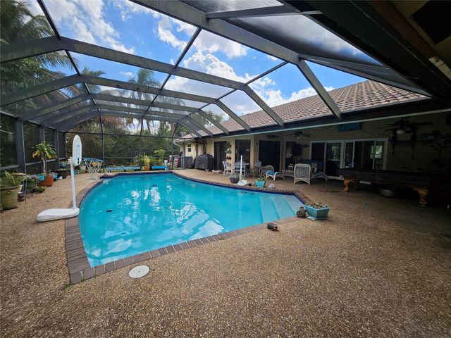 197 NW 113th Way, Coral Springs, FL 33071