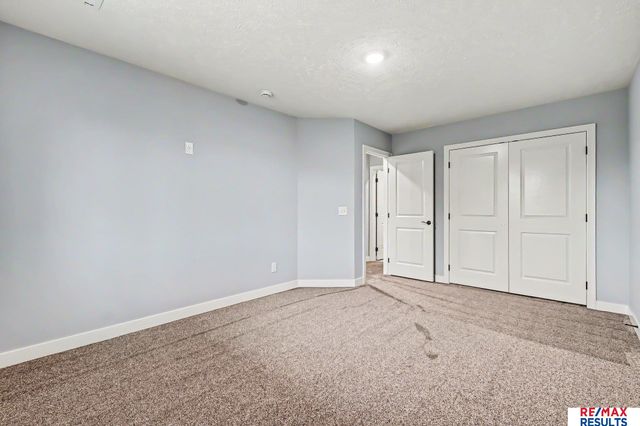 8127 S 196 Street, Gretna, NE 68028