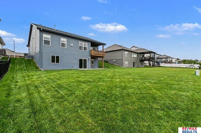 8127 S 196 Street, Gretna, NE 68028