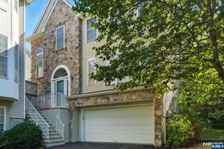 34 Arrowgate Drive, Randolph Township, NJ 07869