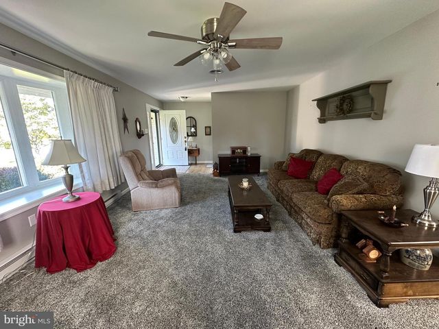 410 W SEVENTH STREET, Waynesboro, PA 17268