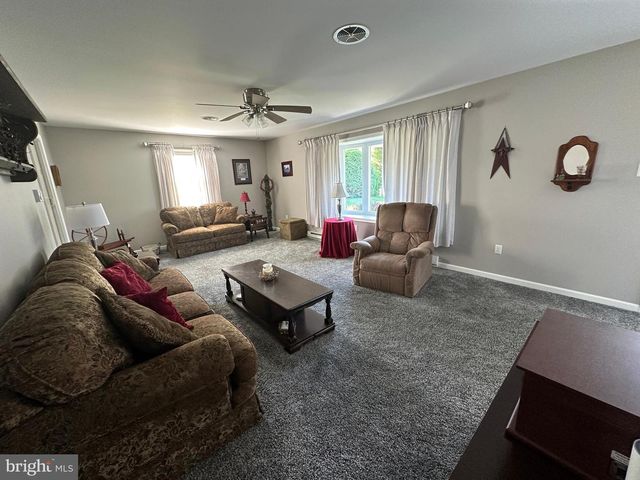 410 W SEVENTH STREET, Waynesboro, PA 17268