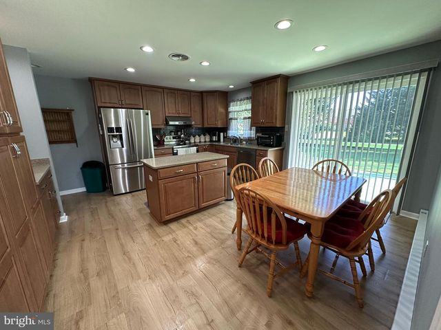 410 W SEVENTH STREET, Waynesboro, PA 17268