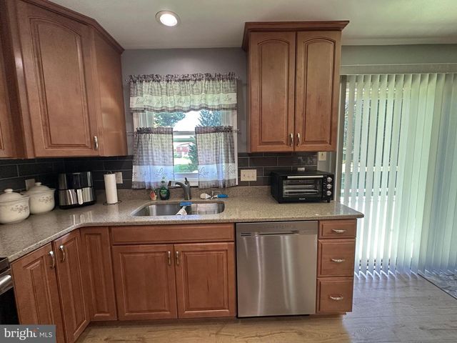 410 W SEVENTH STREET, Waynesboro, PA 17268