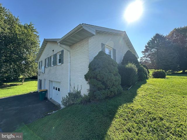 410 W SEVENTH STREET, Waynesboro, PA 17268