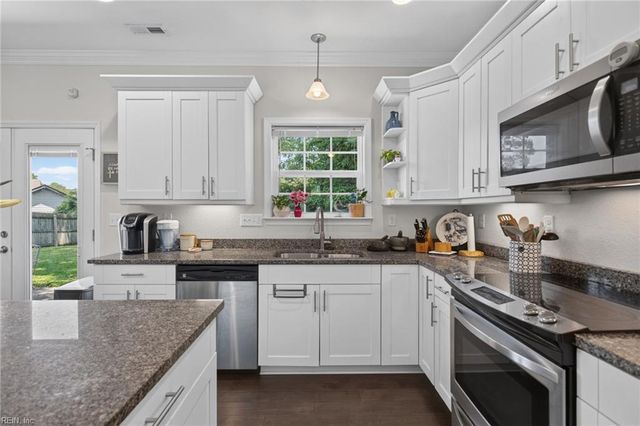 4848 Beamon RD, Norfolk, VA 23513