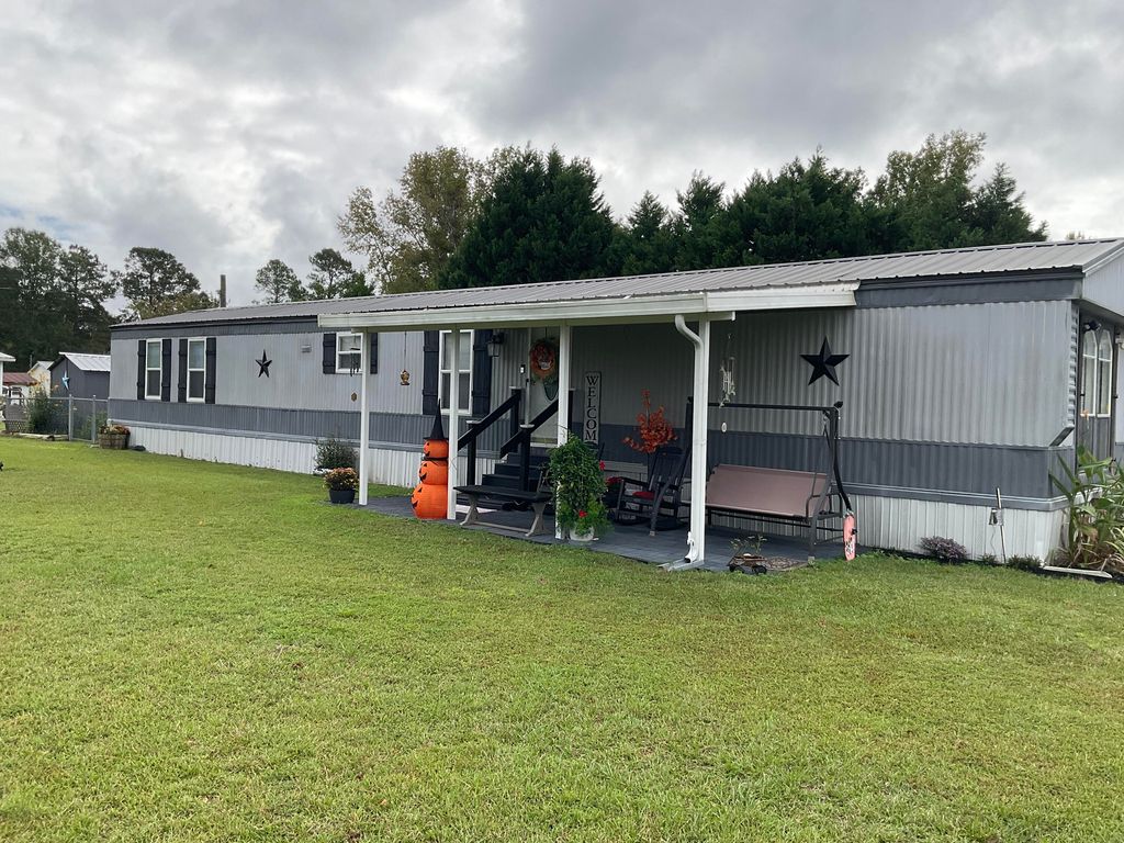 1143 Mabe Drive, Summerton, SC 29148