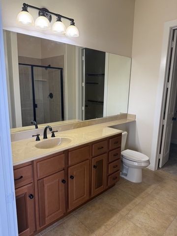 6631 Via Positano 211, Irving, TX 75039