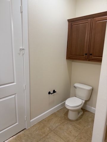 6631 Via Positano 211, Irving, TX 75039