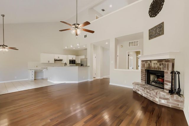 216 Sailors RUN, Lakeway, TX 78734