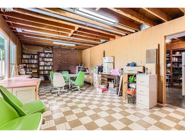 14385 Sw HARGIS Rd, Beaverton, OR 97008