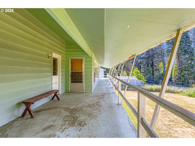 14385 Sw HARGIS Rd, Beaverton, OR 97008