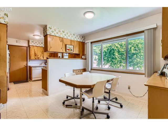 14385 Sw HARGIS Rd, Beaverton, OR 97008