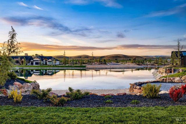 7542 W Rockhaven Dr, Eagle, ID 83616