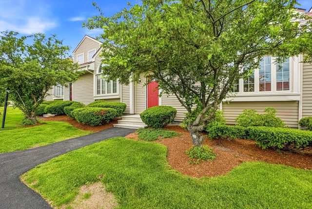 237 South St 6, Shrewsbury, MA 01545