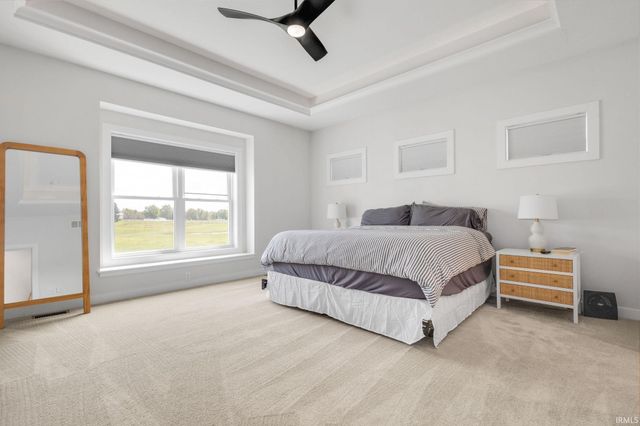 56408 White Pine Ridge, Middlebury, IN 46540