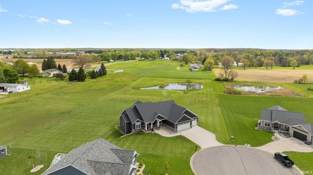 56408 White Pine Ridge, Middlebury, IN 46540