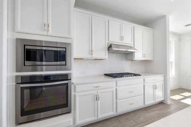 19604 Summit Glory TRL, Spicewood, TX 78669