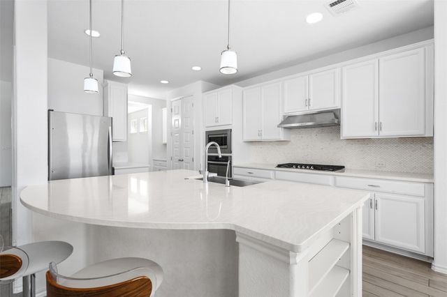 19604 Summit Glory TRL, Spicewood, TX 78669