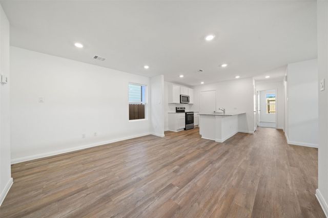 12327 Sword Point Ct, Willis, TX 77378