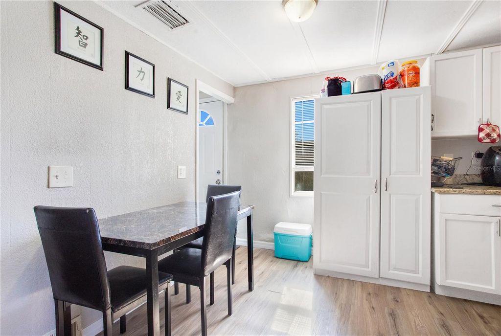 Image 12 of property listing at 1133 N BRUNNELL PARKWAY, Lakeland, FL 33805