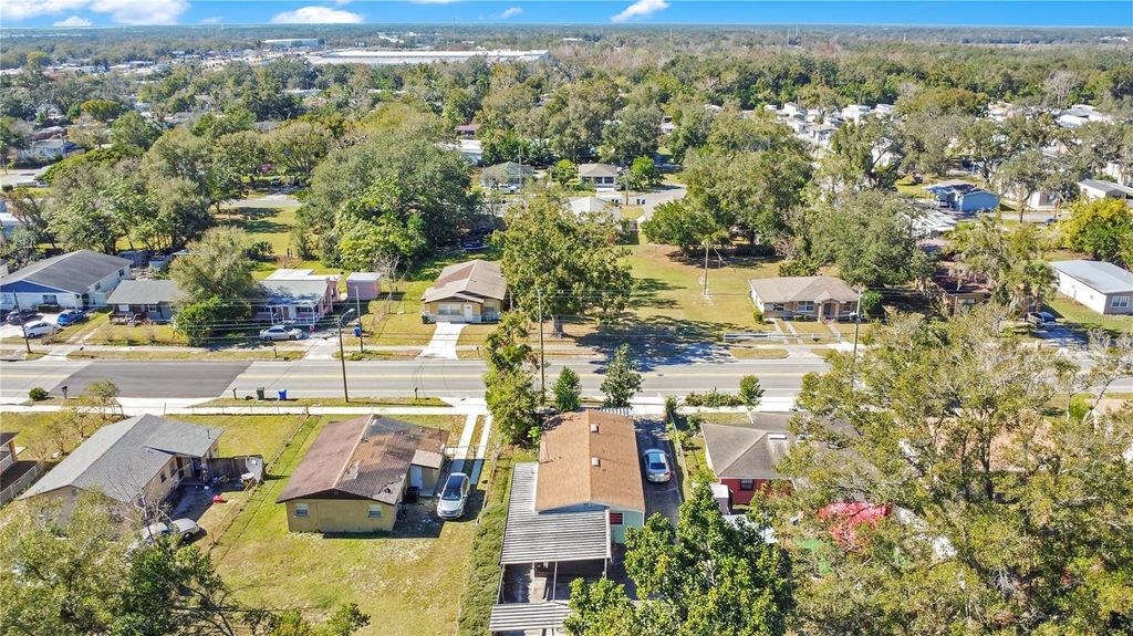 Image 25 of property listing at 1133 N BRUNNELL PARKWAY, Lakeland, FL 33805