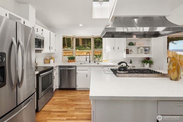 10922 80th Place NE, Kirkland, WA 98034