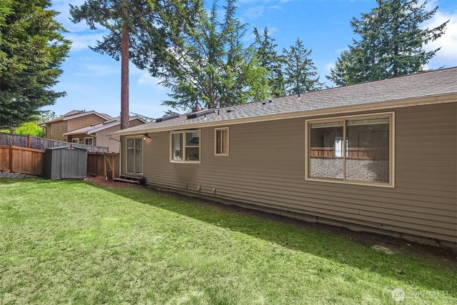 10922 80th Place NE, Kirkland, WA 98034